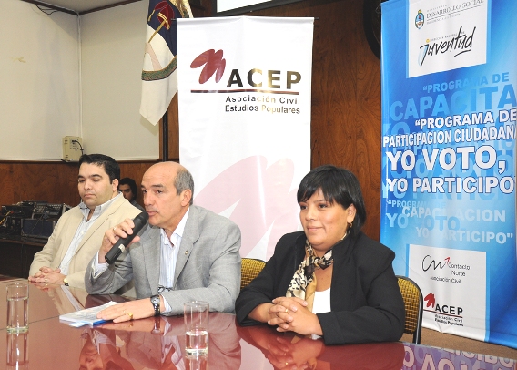 Jorge Abboud (ACEP), Vicegobernador Pedro Segura y Eva Cruz (ACEP Jujuy)